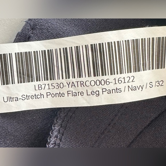 Quince NWOT Ultra-Stretch Ponte Flare Leg Pants Women’s Navy Size S - Picture 7 of 7